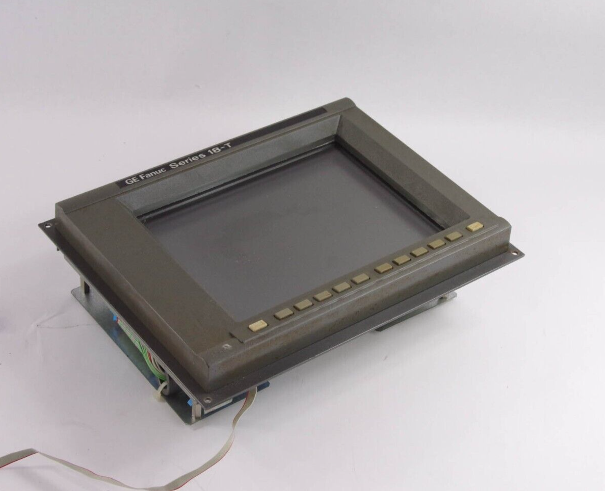 GE FANUC A02B-0200-C050 + A16B-2300-0082/07B Series 18-T Hmi Panel