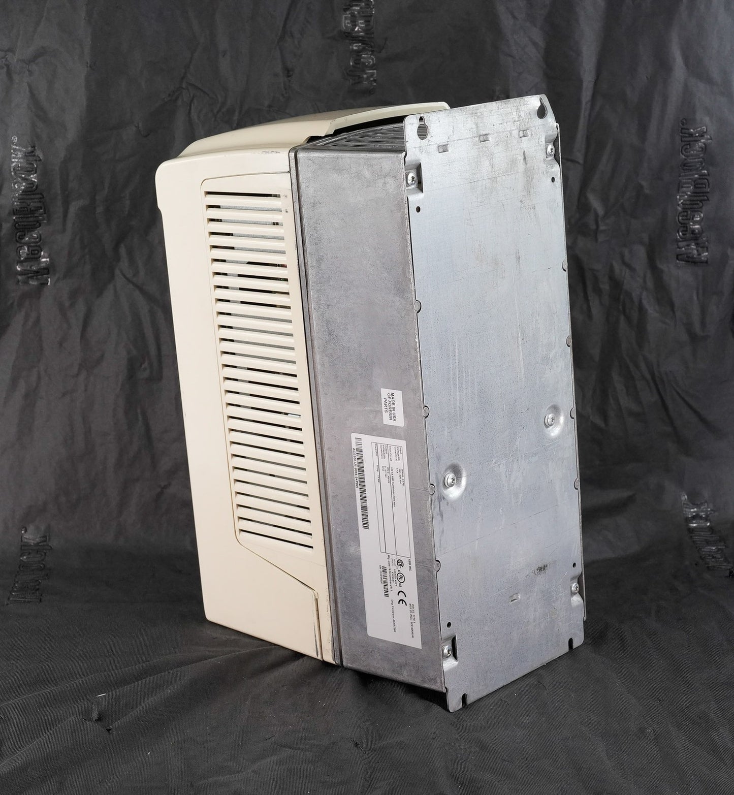ABB ACS800-U1-0016-5+P901 Variable Frequency Drive 3-Phase ACS800U100165P901