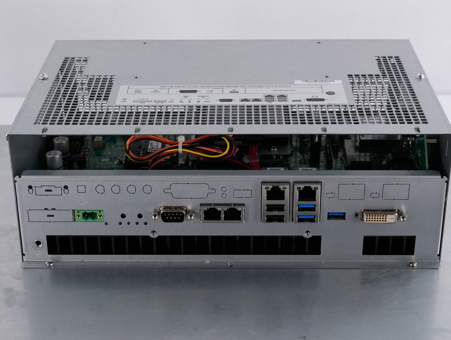 Allen Bradley 6300P-190BAPSTDNB-3CBBW19NNNBNN-NN1S Panel PC Failed OS For Parts