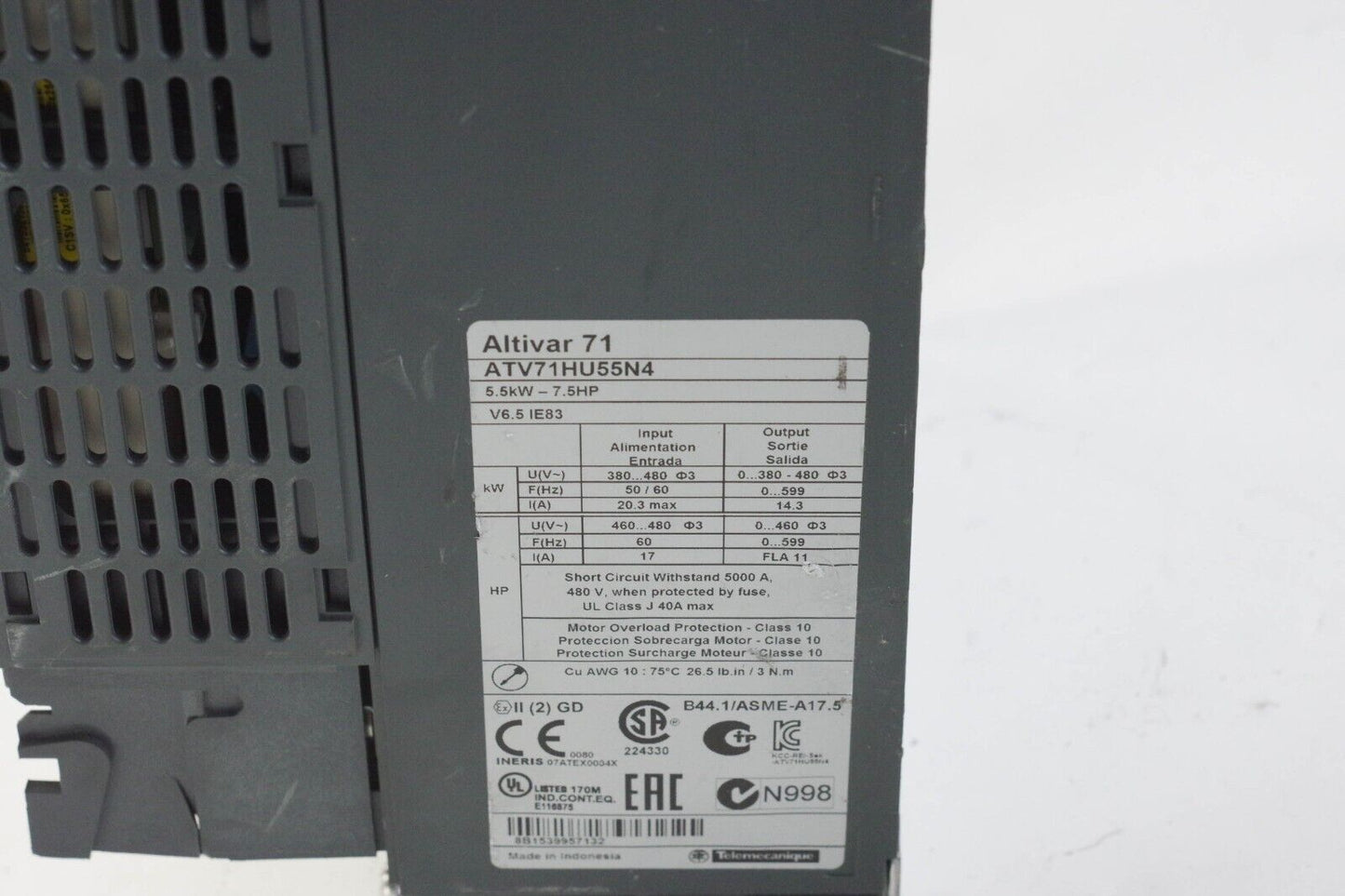 SCHNEIDER ELECTRIC ATV71HU55N4 Altivar 71 AC Drive 7.5HP