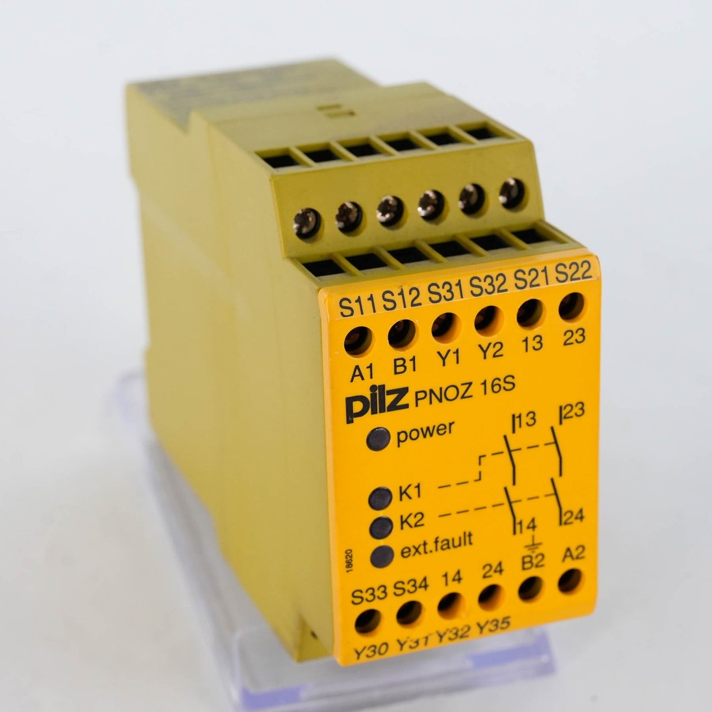 Pilz PNOZ 16S Safety Relay 774072 24VDC 2n/o 1n/c PNOZ16S Emergency Stop Monitor