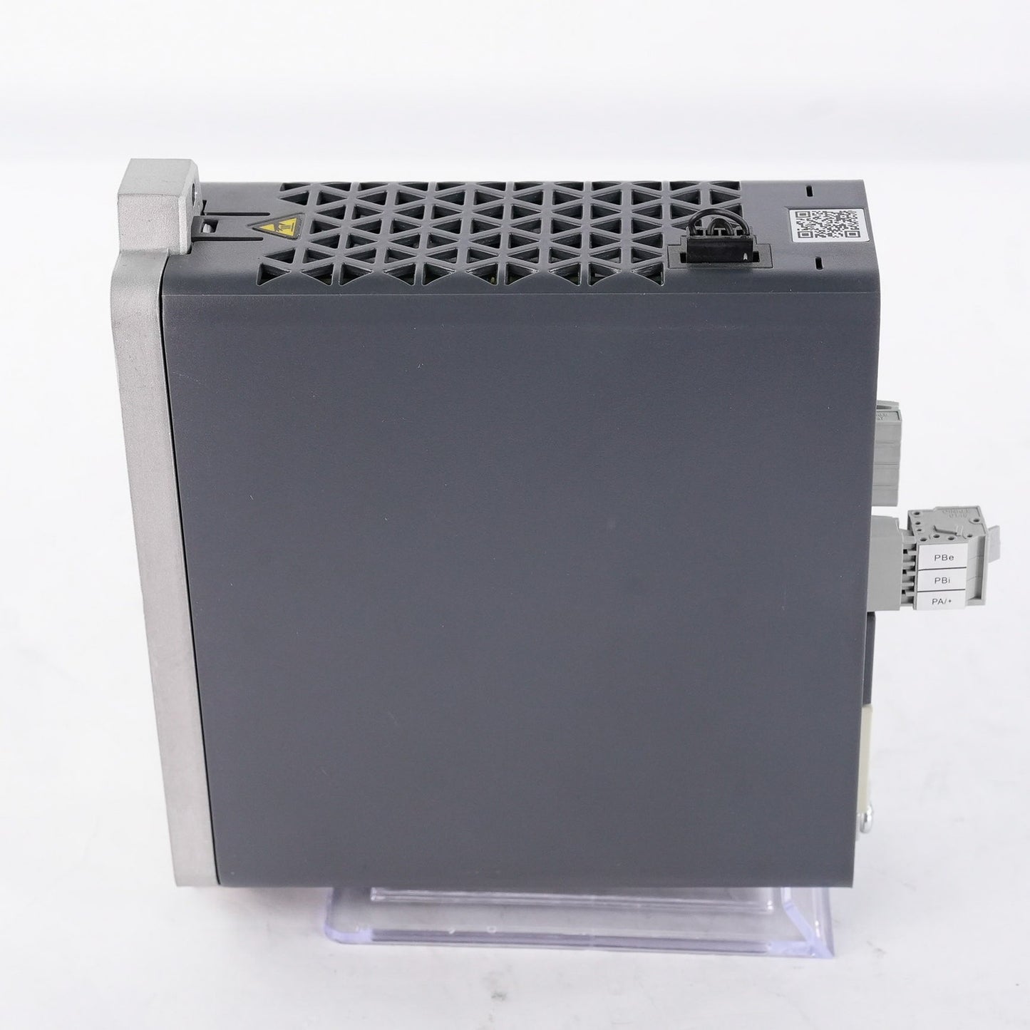 Schneider Electric LXM28AU04M3X Lexium 28 Servo Drive 3-Phase 220V 400W