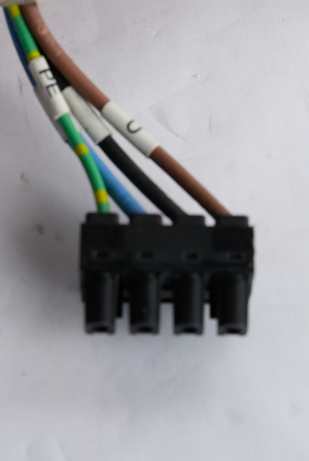 Allen Bradley 2090-CSBM1DF-18AA03 Series B Kinetix DSL Single Motor Cable