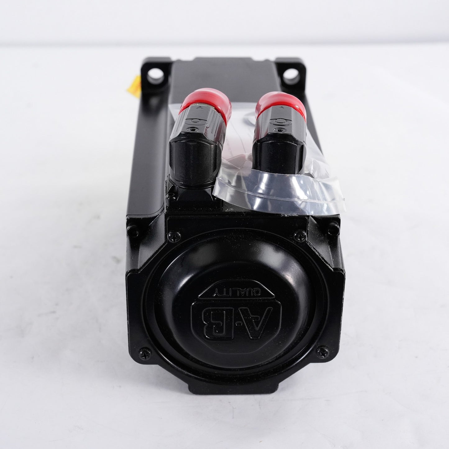 Allen Bradley MPM-B1304E-SJ72AA /A 3-Phase Inverter Duty AC Servo Motor No Box