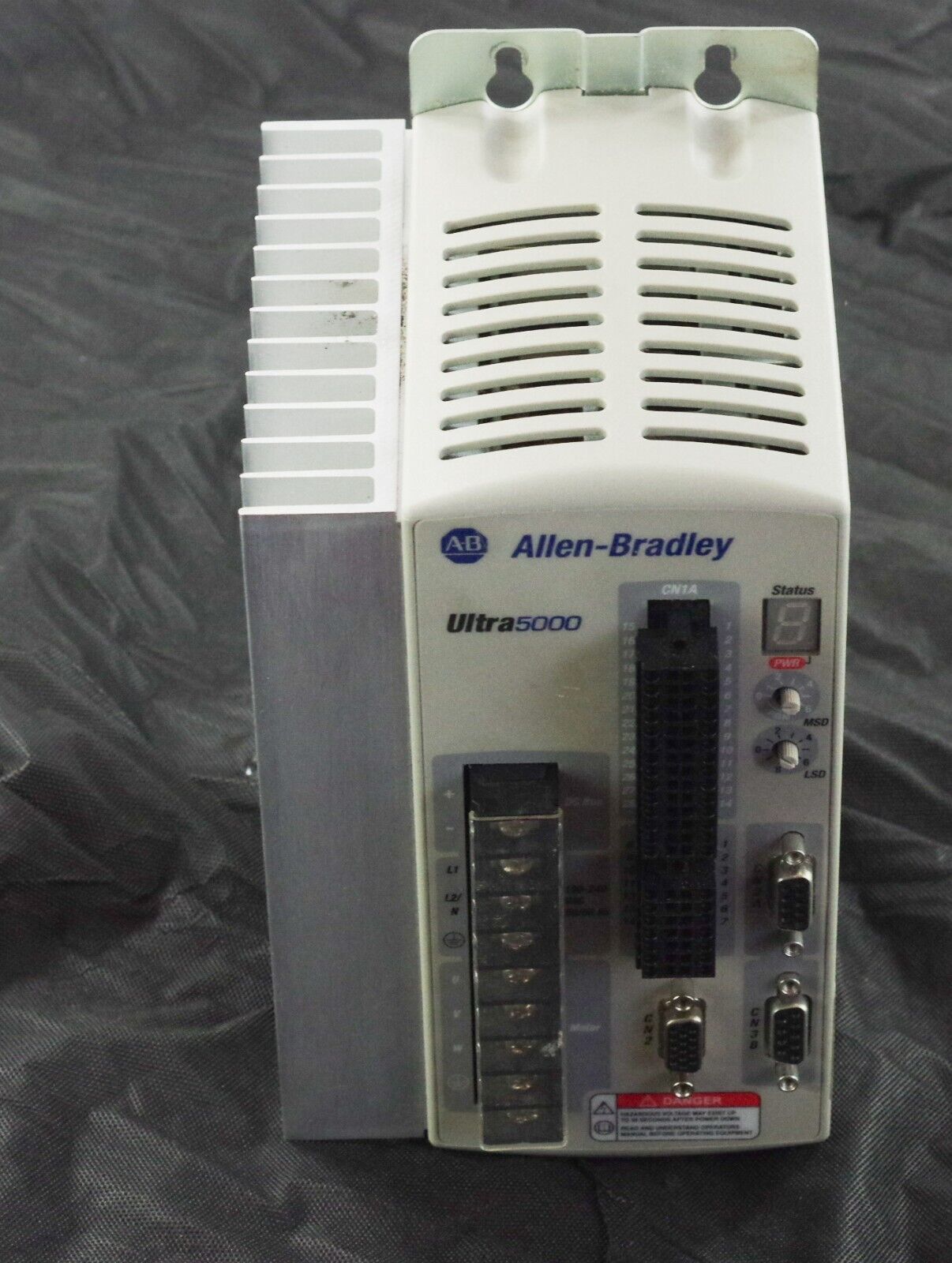 Allen Bradley 2098-IPD-020 Ser B ULTRA 5000 Single Axis Servo Drive Controller