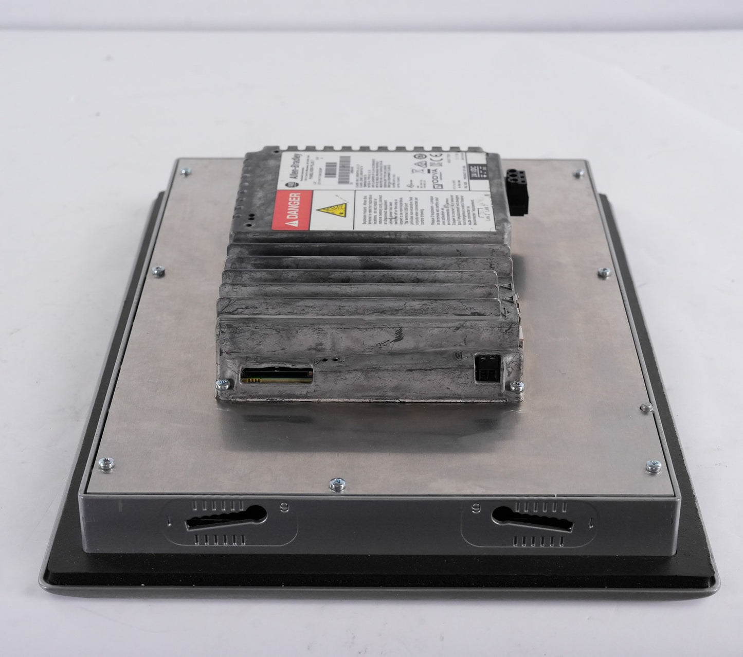 Allen Bradley 2711P-T12W22D9P /A PanelView Plus 7 2711PT12W22D9P Series A + WTY