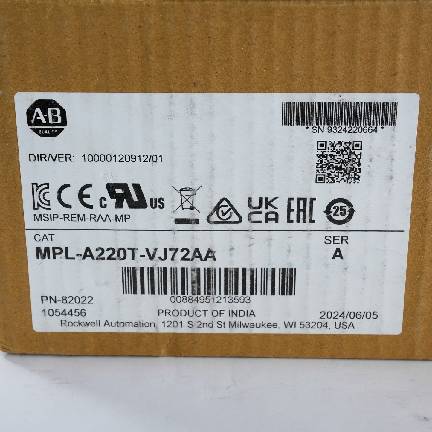Allen Bradley MPL-A220T-VJ72AA /A AC Servo Motor 6000RPM - Open Box