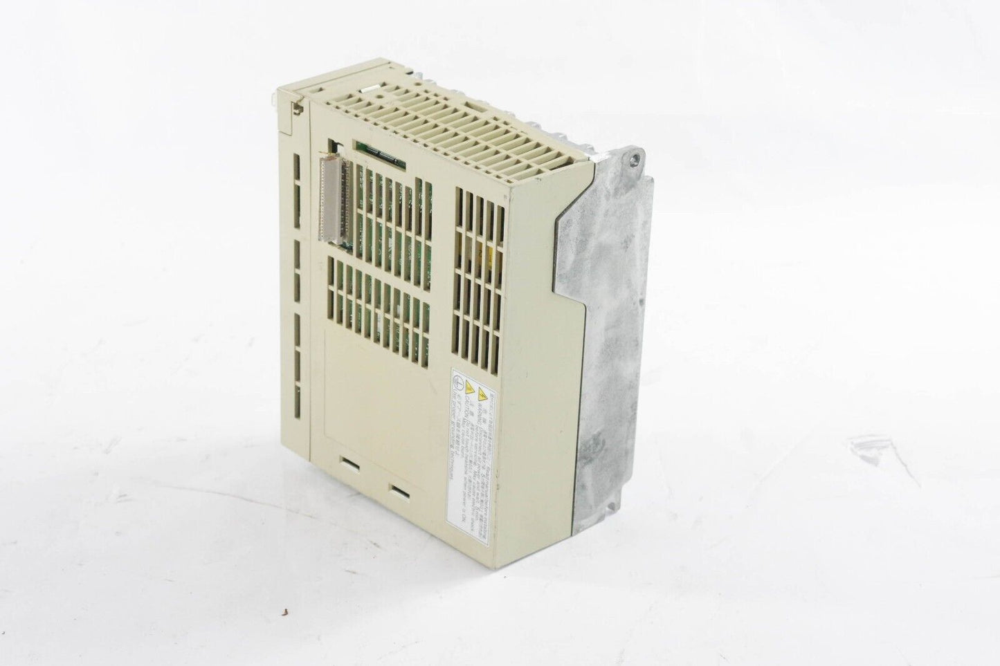 YASKAWA SGDH-04AE-0Y SERVO DRIVE / SGDH-04AE-OY 200V