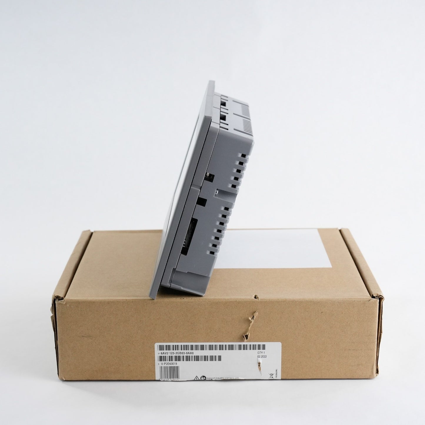 Siemens 6AV2 123-2GB03-0AX0 KTP700 Basic Panel 6AV2123-2GB03-0AX0
