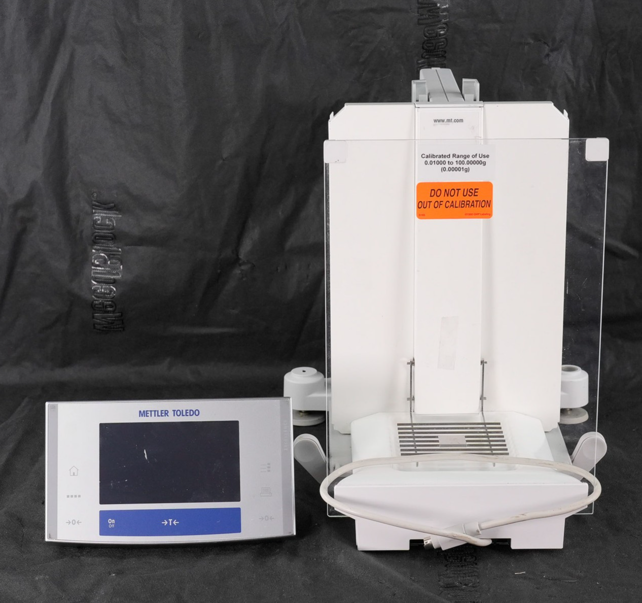 Mettler Toledo Balance XS105DU Scale 41/120g 0.01/0.1mg & Display - For Parts