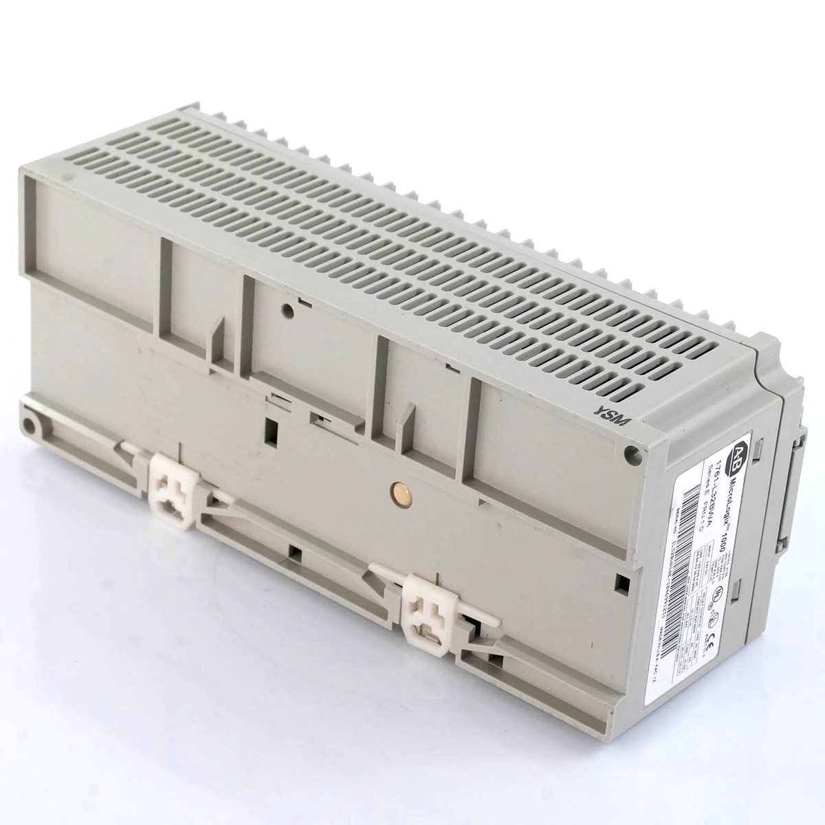 Allen Bradley 1761-L32BWA MicroLogix 1000 PLC 120/240VAC 20 In 12 Out 1761L32BWA