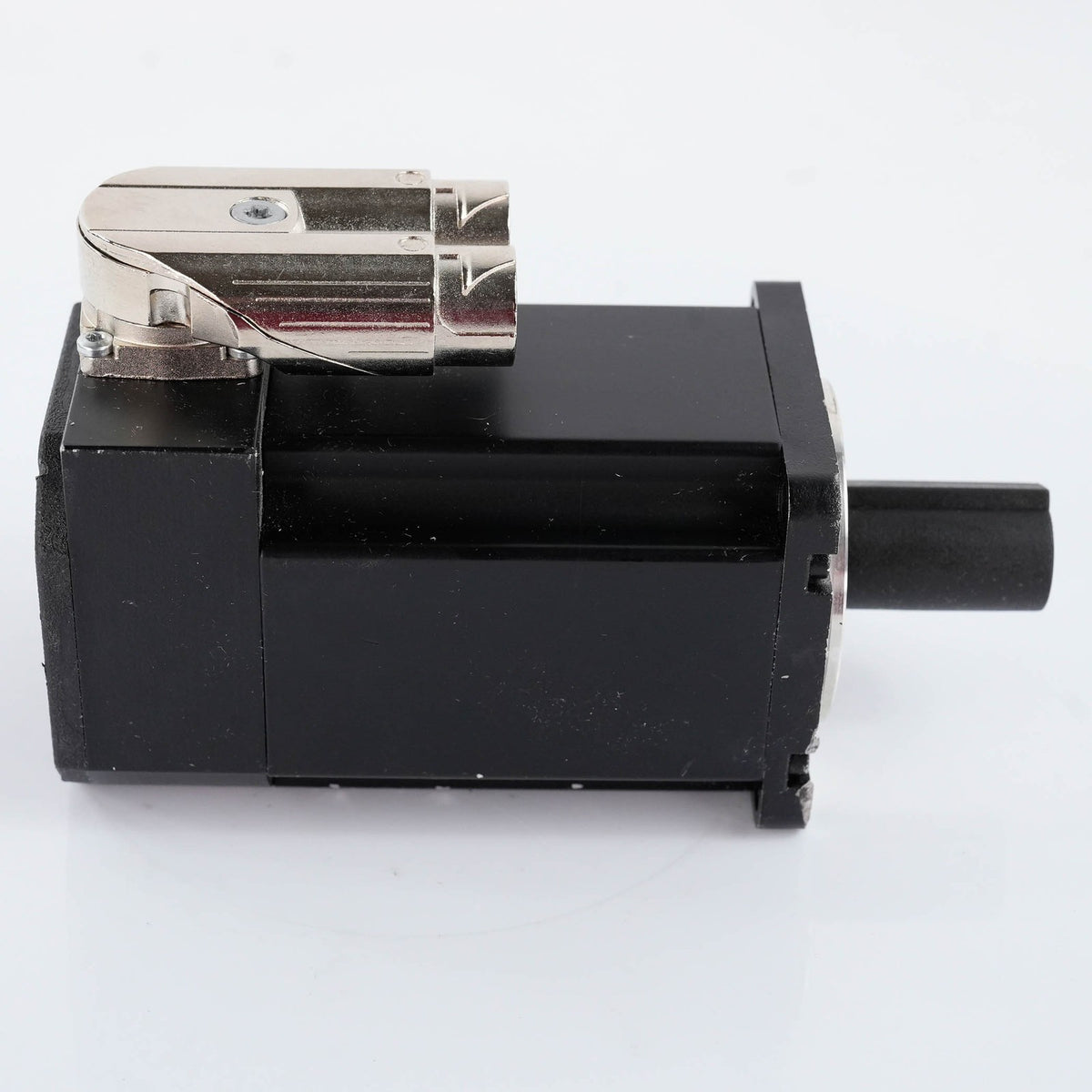 B&R 8LVA23.B1030D000-0 AC Synchronous Servo Motor 300V 3000RPM 8LVA23B1030D0000