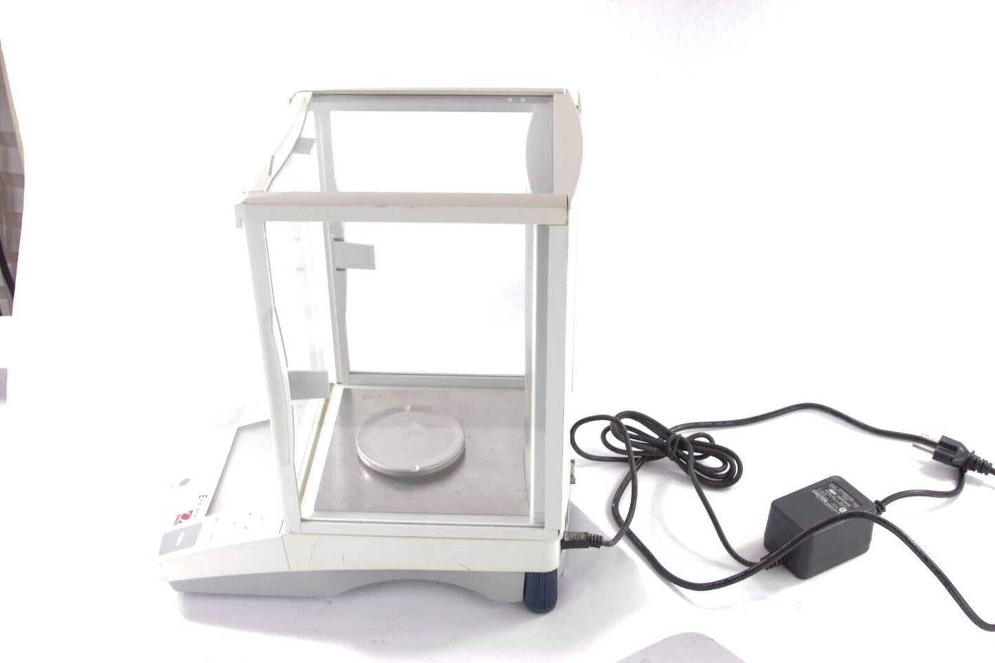 Ohaus E01140 Explorer Analytical Balance 110g Capacity / d=0.1mg Weight Verified