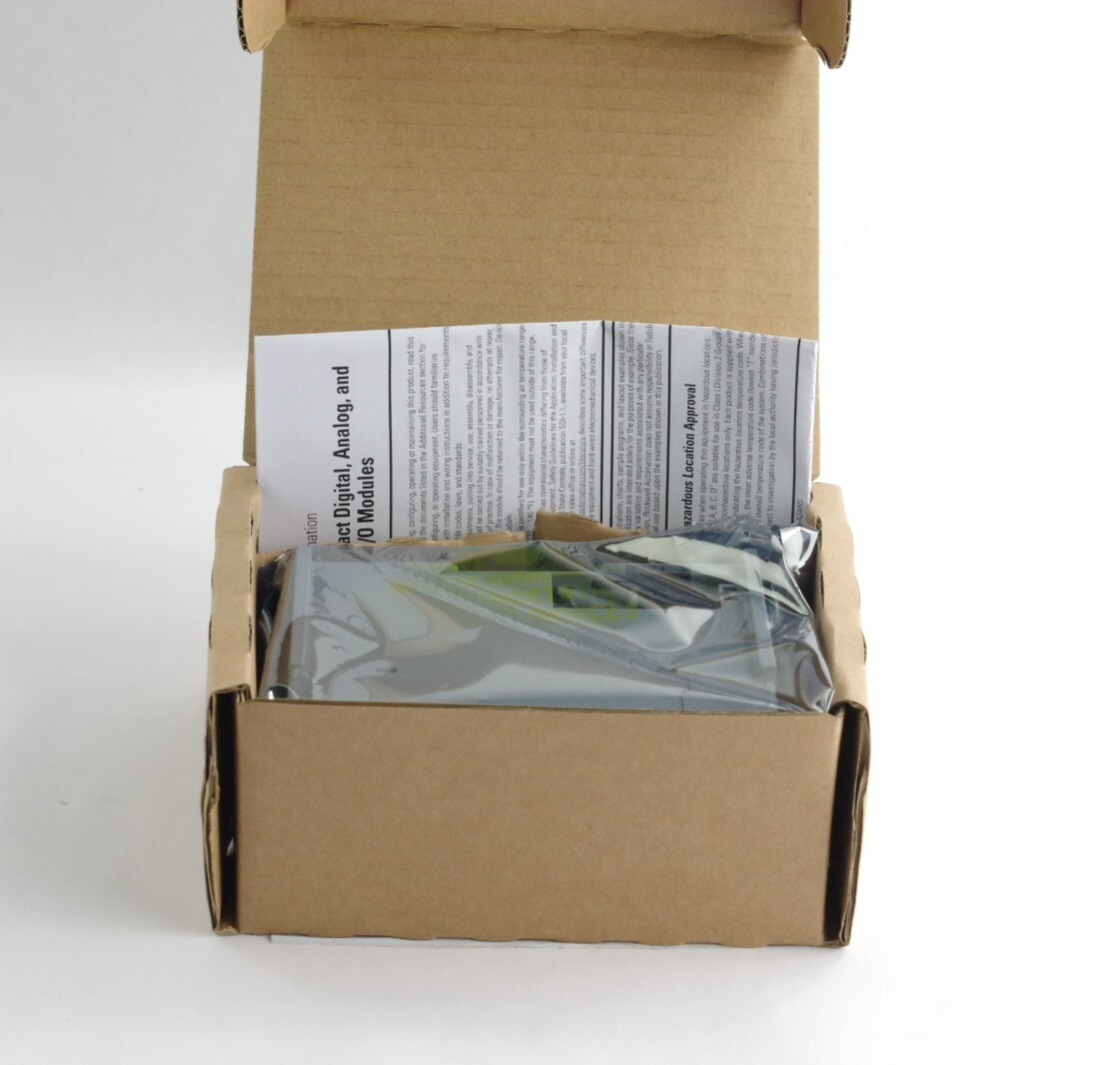 Allen Bradley 1769-OA16 /A Compact I/O Output Module F/W 3.1 - Open Box