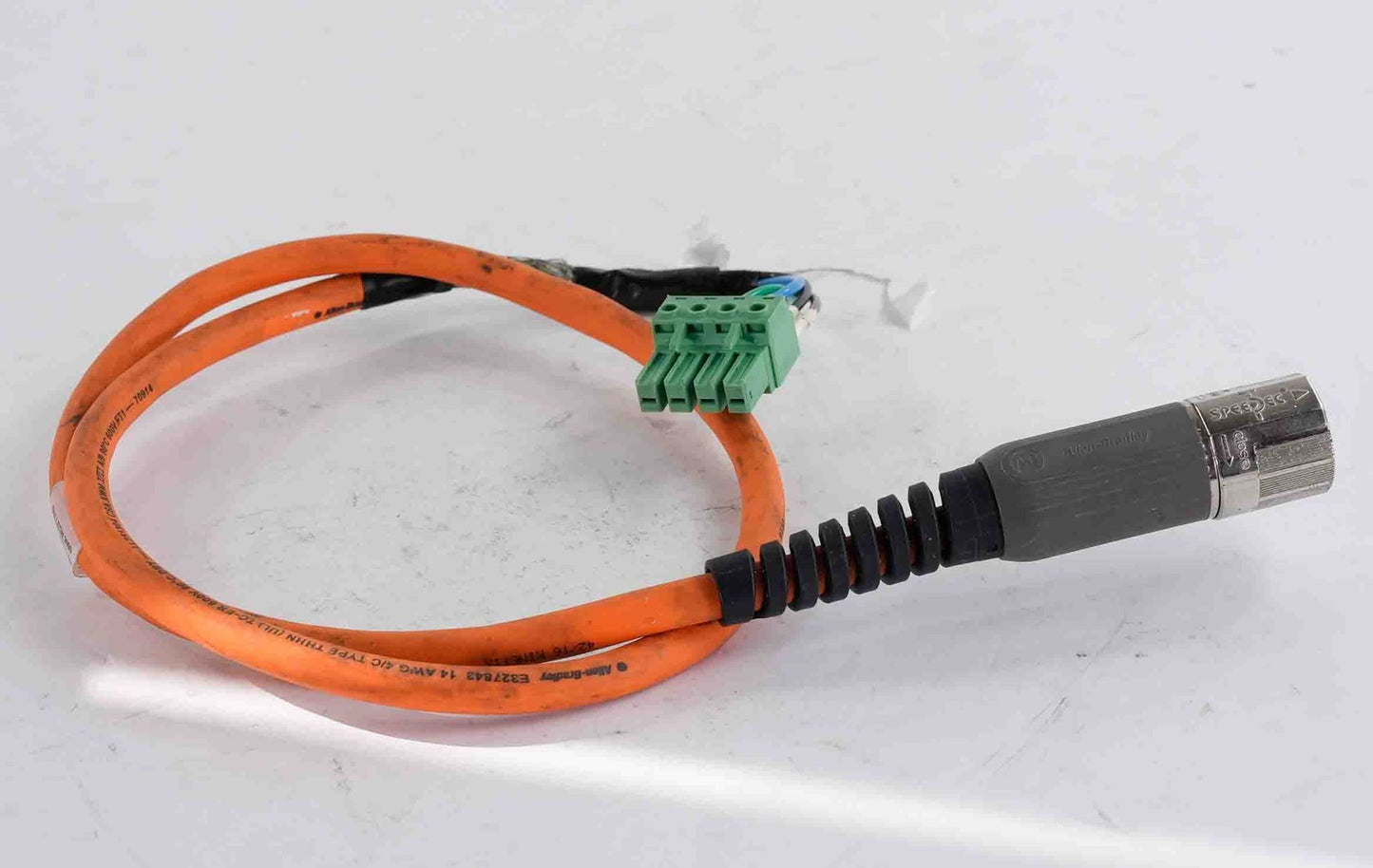 Allen Bradley 2090-CPWM7DF-14AA05 /A Servo Power Cable 33" 2090CPWM7DF14AA05