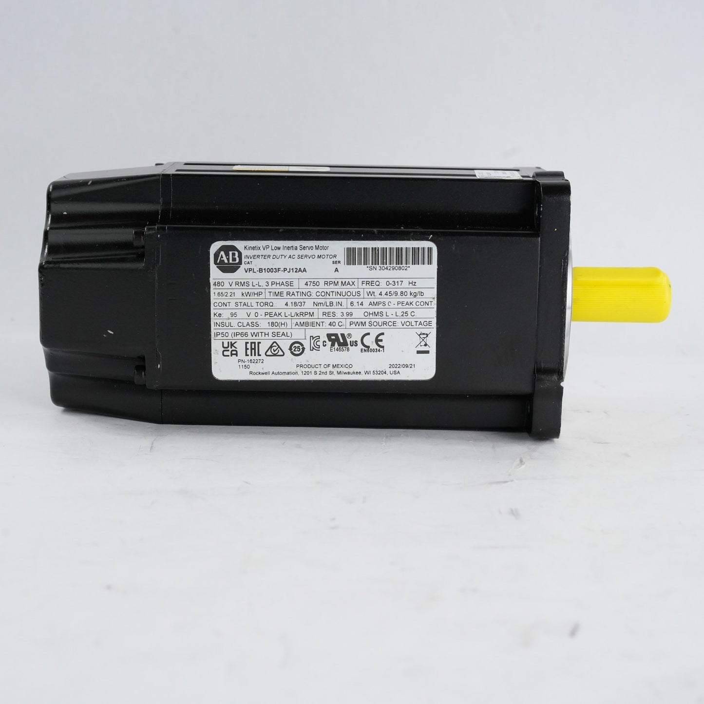 Allen Bradley VPL-B1003F-PJ12AA /A Kinetix VP Low Inertia AC Servo Motor