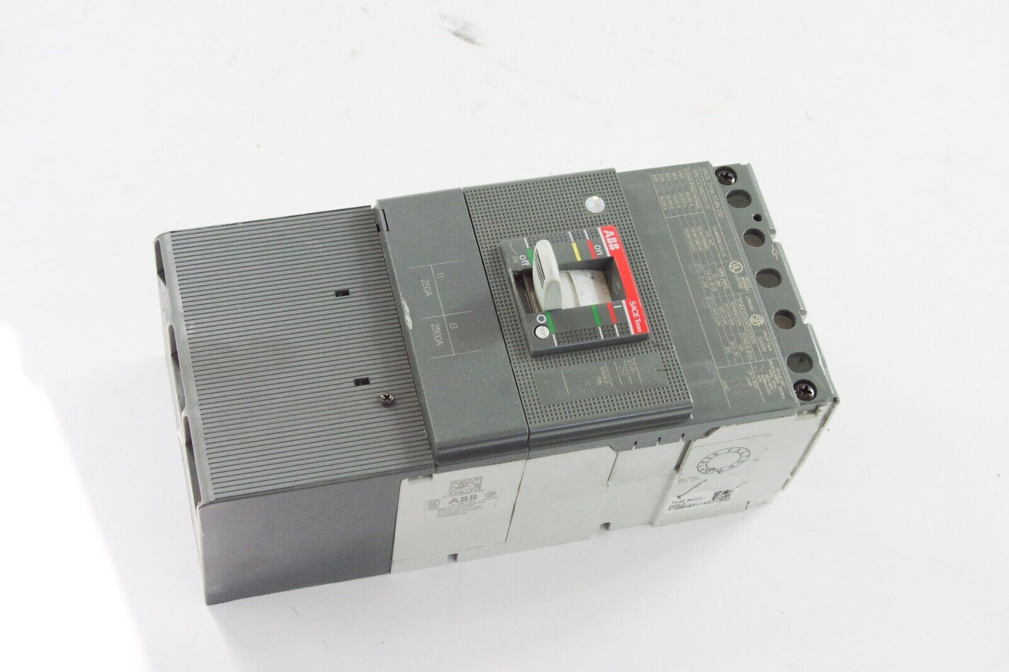 ABB Sace Tmax XT4N 250 Main Breaker 250A 2500A XT4NU3250AFL000XXX 3Ph 600V