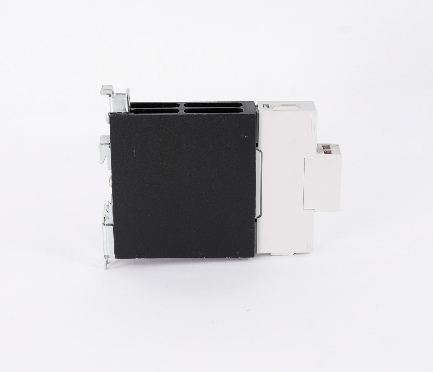 Carlo Gavazzi RGC1A2D30KGU Solid State Relay 1-Pole 30A 3-32VDC 24-240VAC