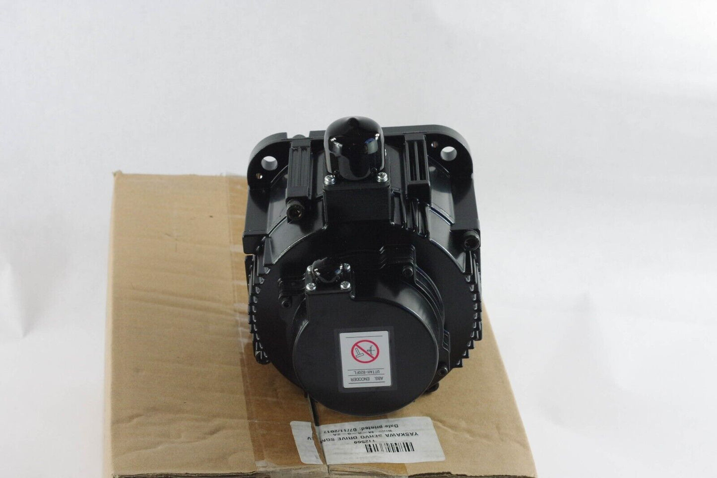 Yaskawa SGMGV-09A3E61 Servo Motor .0001697834 - Open Box