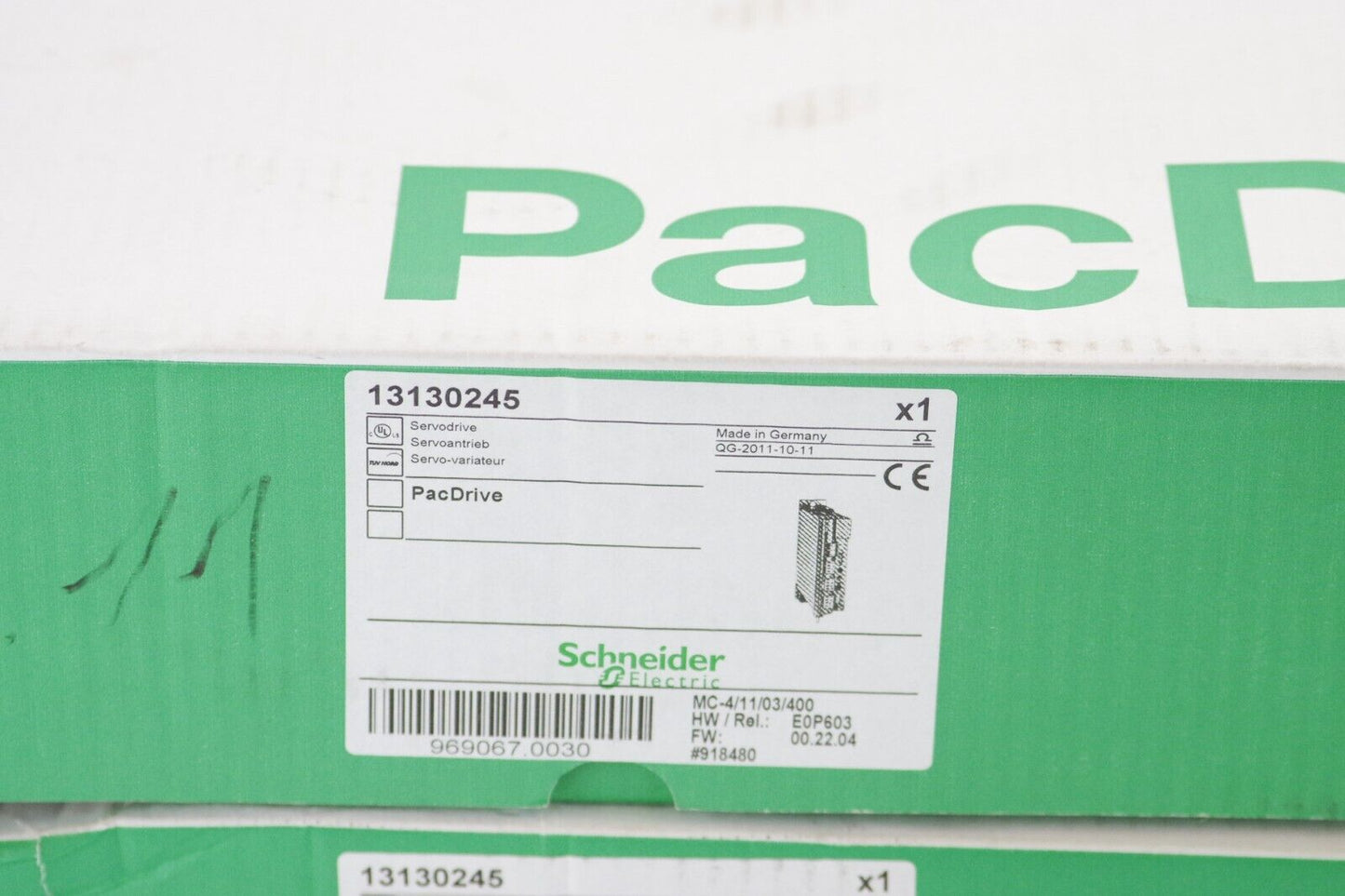 Schneider Electric Elau MC-4/11/03/400 PacDrive MC-4 1310245 HW: E0P603