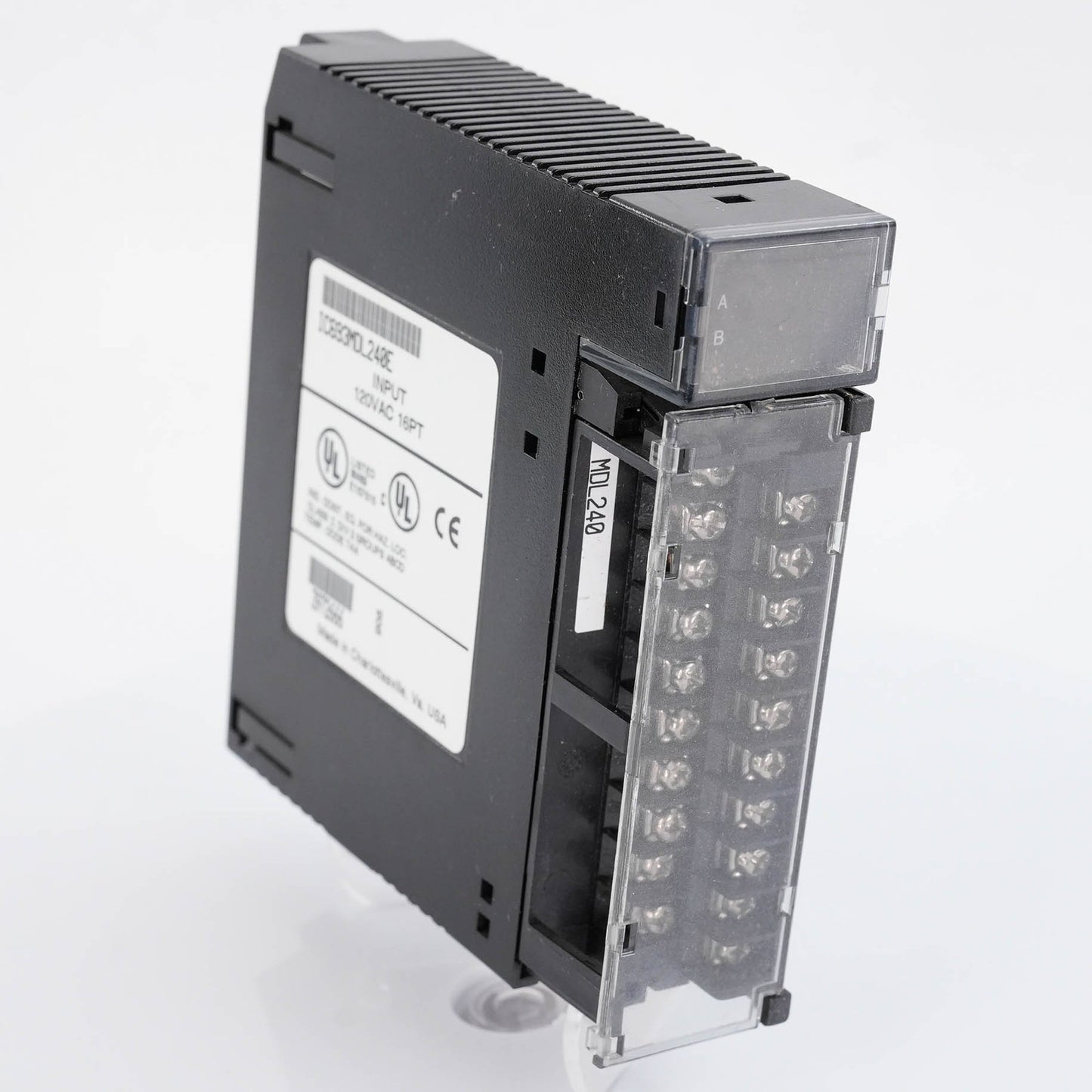 GE FANUC IC693MDL240E Series 90-30 120 VAC Input Module 16 Point