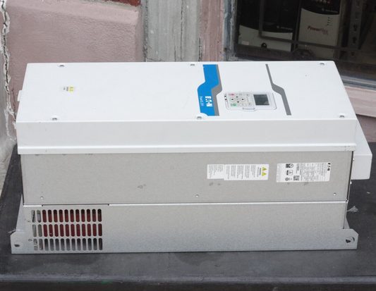 Eaton DH1-34140DN-C21C PowerXL Variable Frequency Drive 480V 3Ph 100HP 400Hz