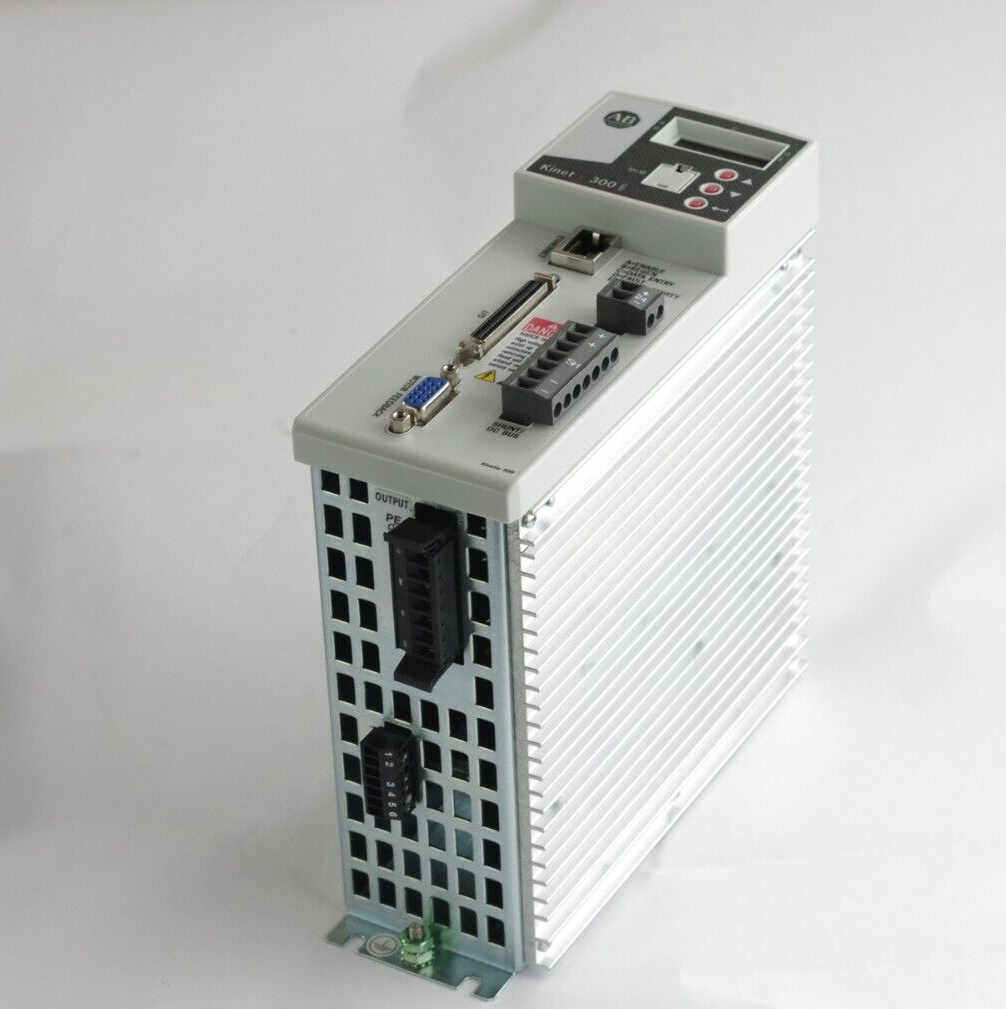 Allen Bradley Kinetix Servo Drive 2097-V33PR3 SER A