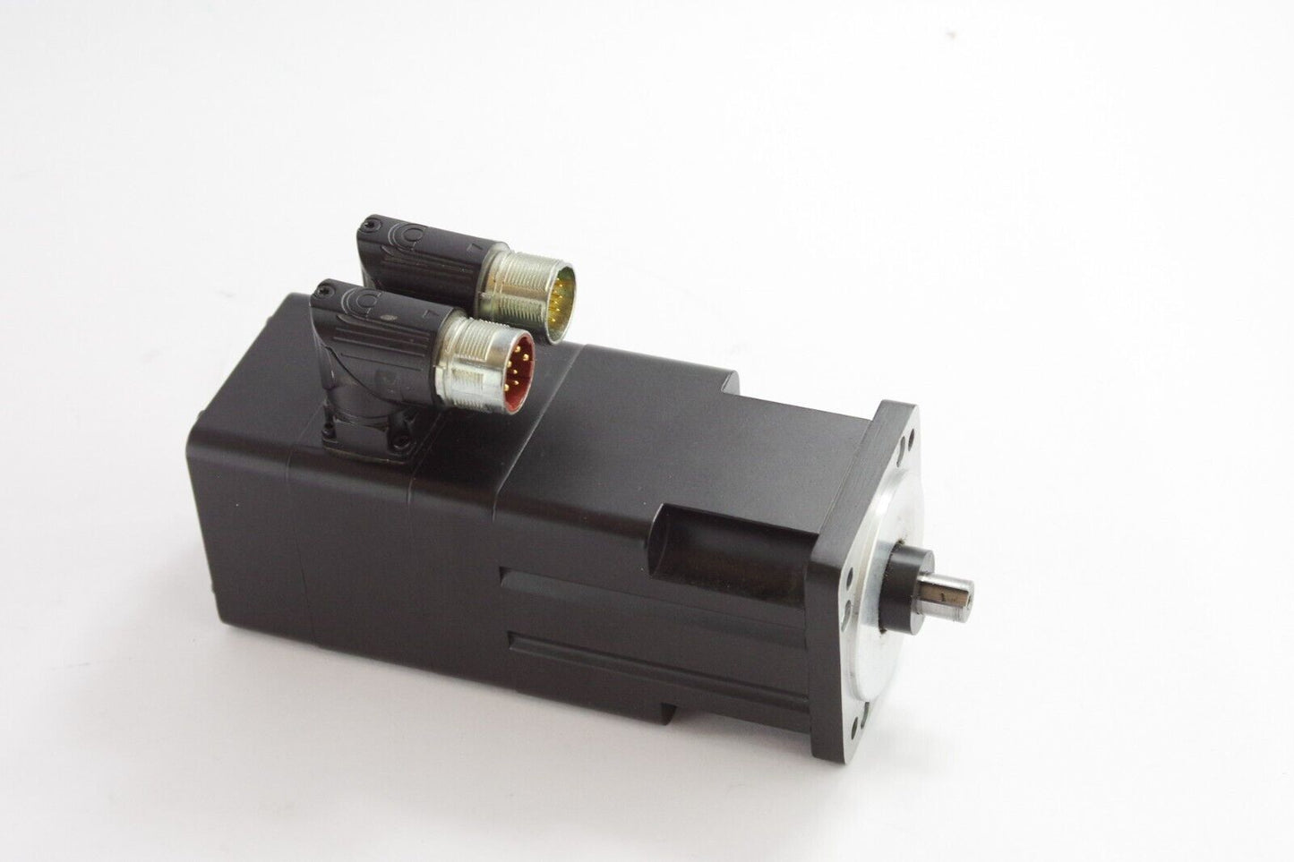 ALLEN BRADLEY MPL-A220F-V-X210 / MPLA220FVX210 Series C Servo Motor