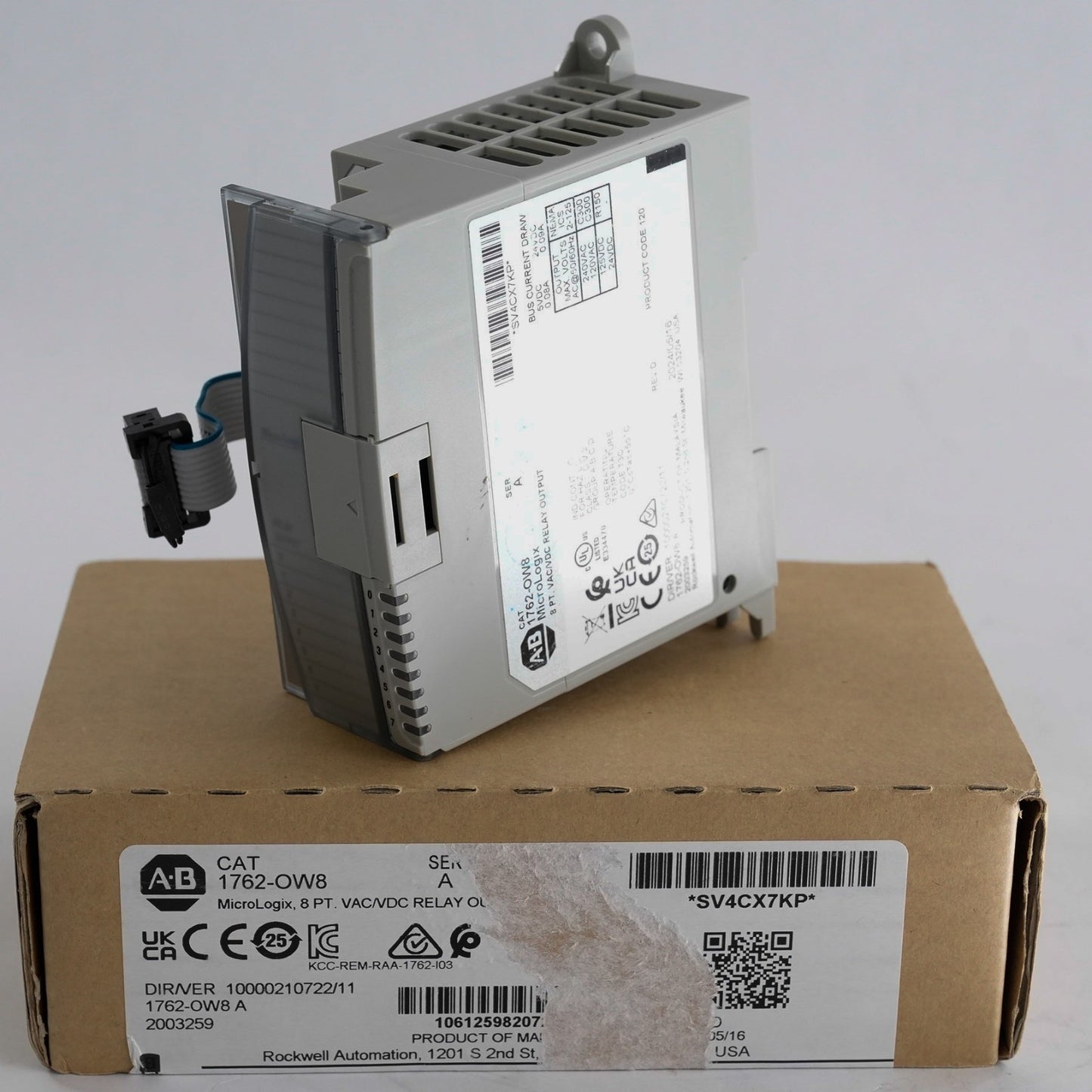 Allen Bradley 1762-OW8 /A MicroLogix 8-Point Relay Output Module - Open Box