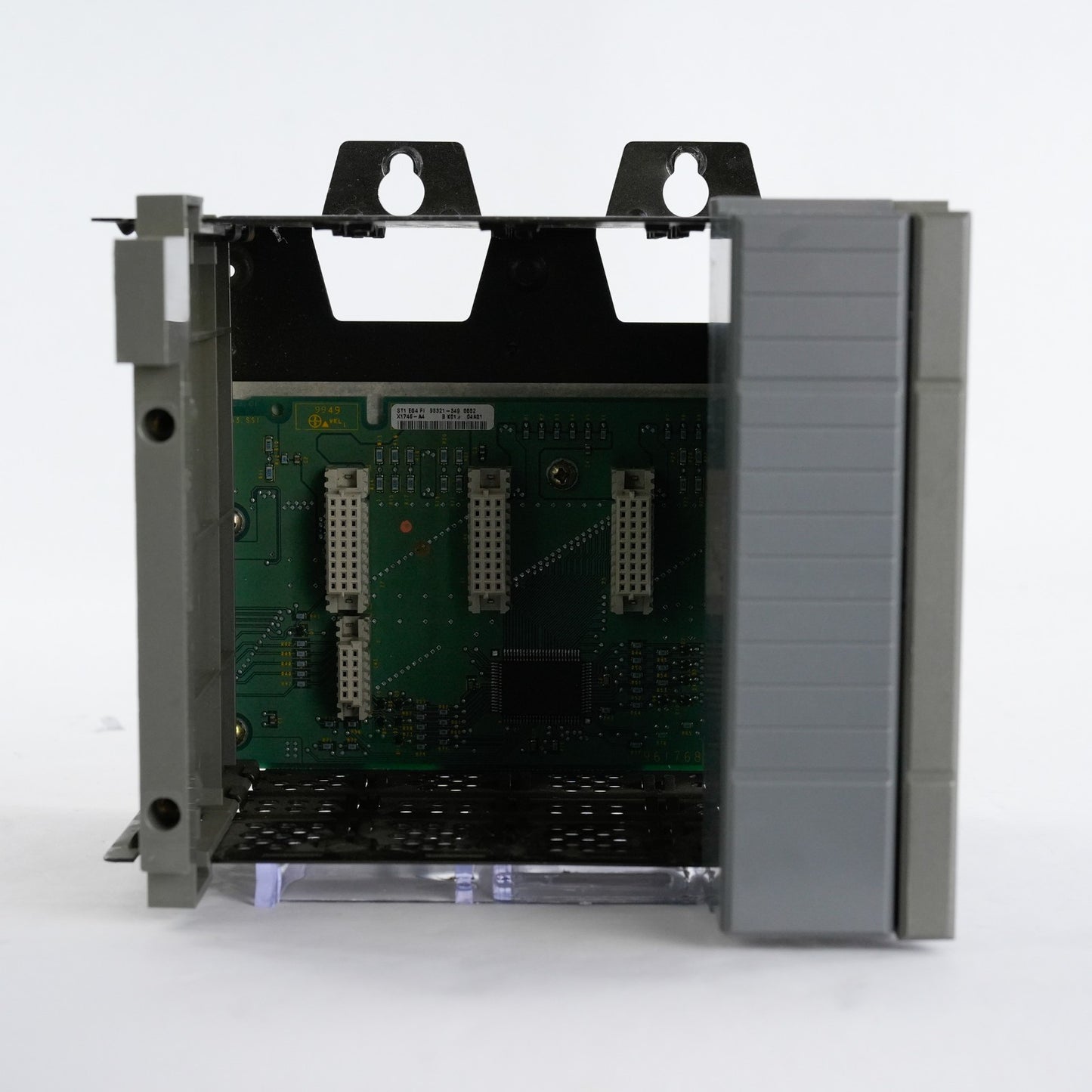 Allen Bradley 1746-A4 /B SLC 500 4-Slot Rack Chassis 1746A4