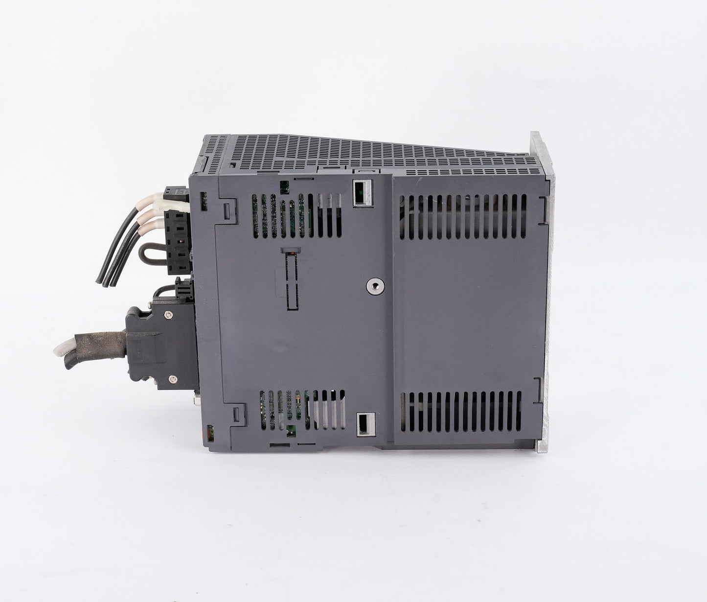 Mitsubishi Electric MR-J4-200A AC Servo Drive 2kW 3-Phase 200-240V MRJ4200A