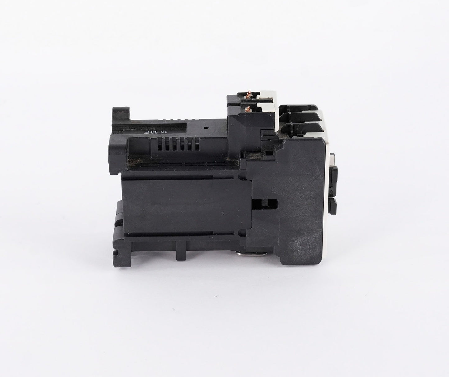 Fuji SC-E05/G Magnetic Contactor SE22AG 5kA 600V 32A SCE05G