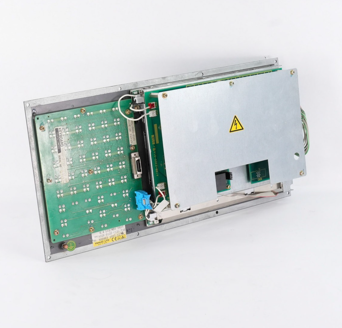 GE FANUC A02B-0120-C131/TAR 8.4 LCD/MDI Unit A02B0120C131TAR Interface +Warranty