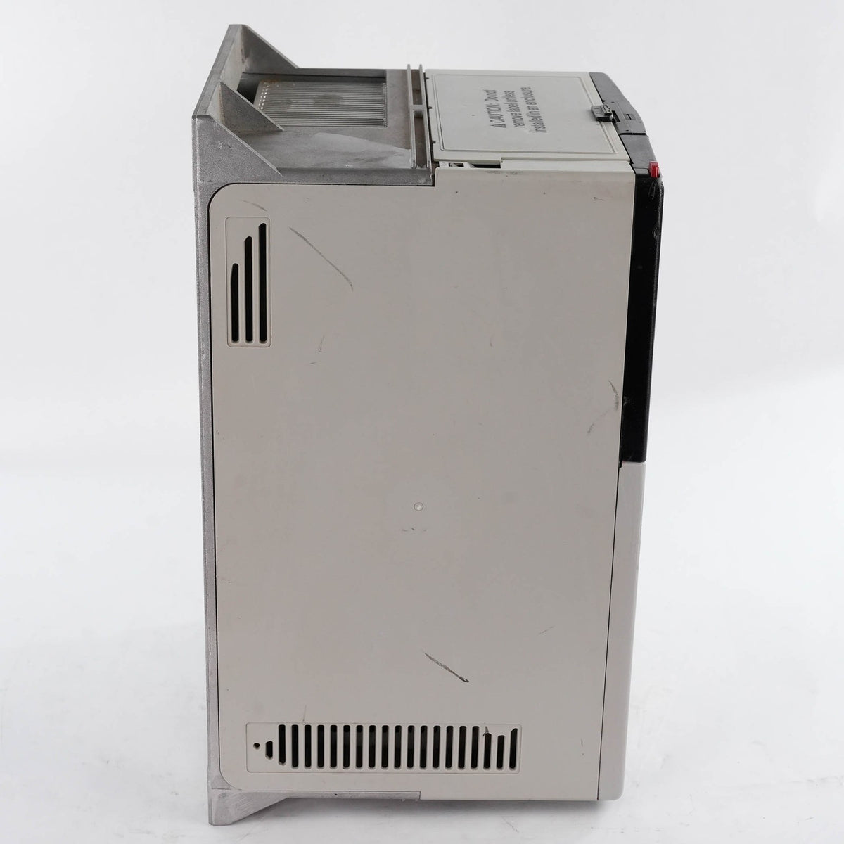 Allen Bradley 20B-B028A0AYNBNC0 PowerFlex 700 Drive 240V 10HP 20BB028A0AYNBNC0