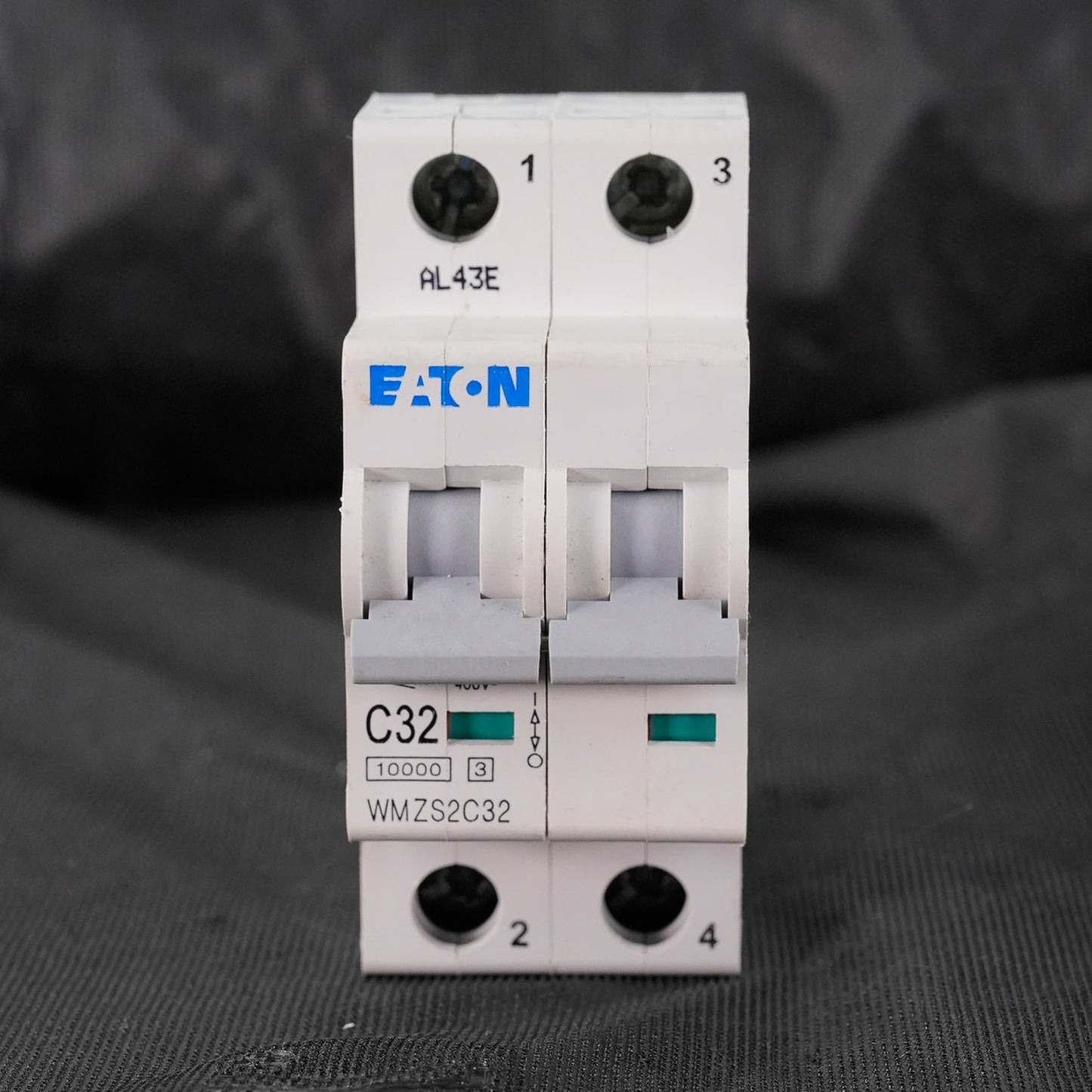 Eaton WMZS2C32 2-Pole Miniature Circuit Breaker 32A 480Y/277VAC