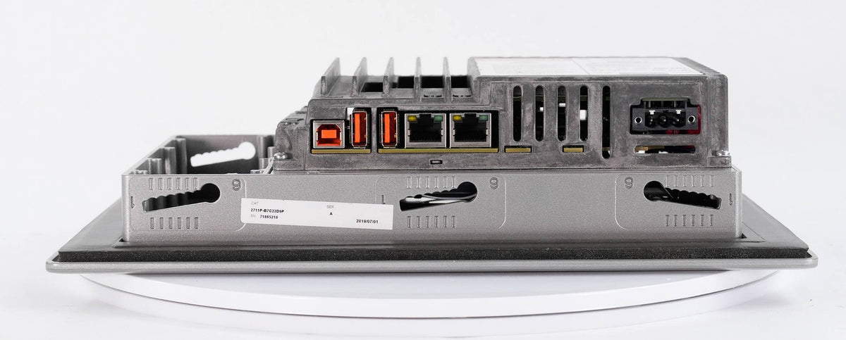 Allen Bradley 2711P-B7C22D9P /A PanelView Plus 7 Perf. 6.5in Color 24V HMI