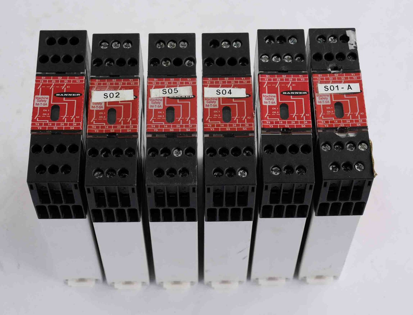 Banner IM-T-9A IM-T-11A Interface Safety Relay Module 24VDC 6A 100mA 20ms