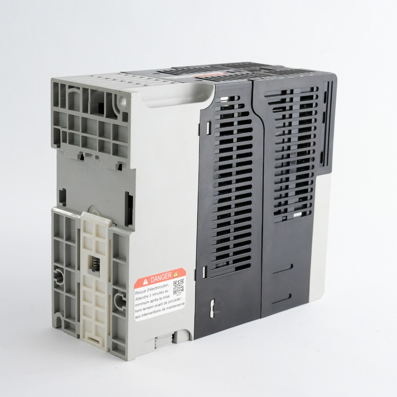 Allen Bradley 25B-D2P3N104 /A PowerFlex 525 Drive 3-Ph 0.75kW 1HP 25BD2P3N104