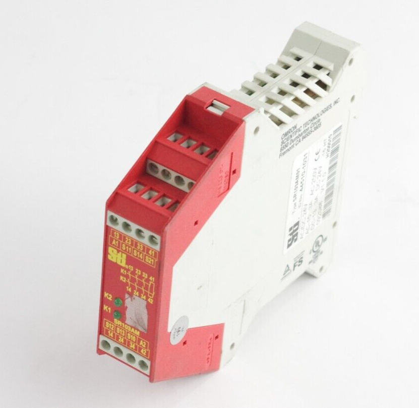 Scientific Technologies STI SR103AM01 Safety Relay AC/DC 24V 44510-1031