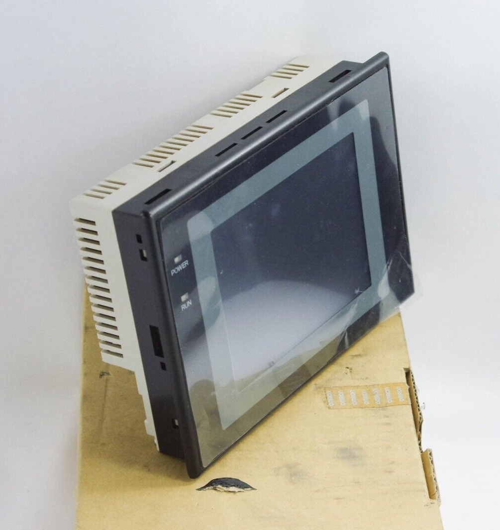 Omron NT31C-ST141B-EV2 / NT31CST141BEV2 operator Touch Screen Display Panel