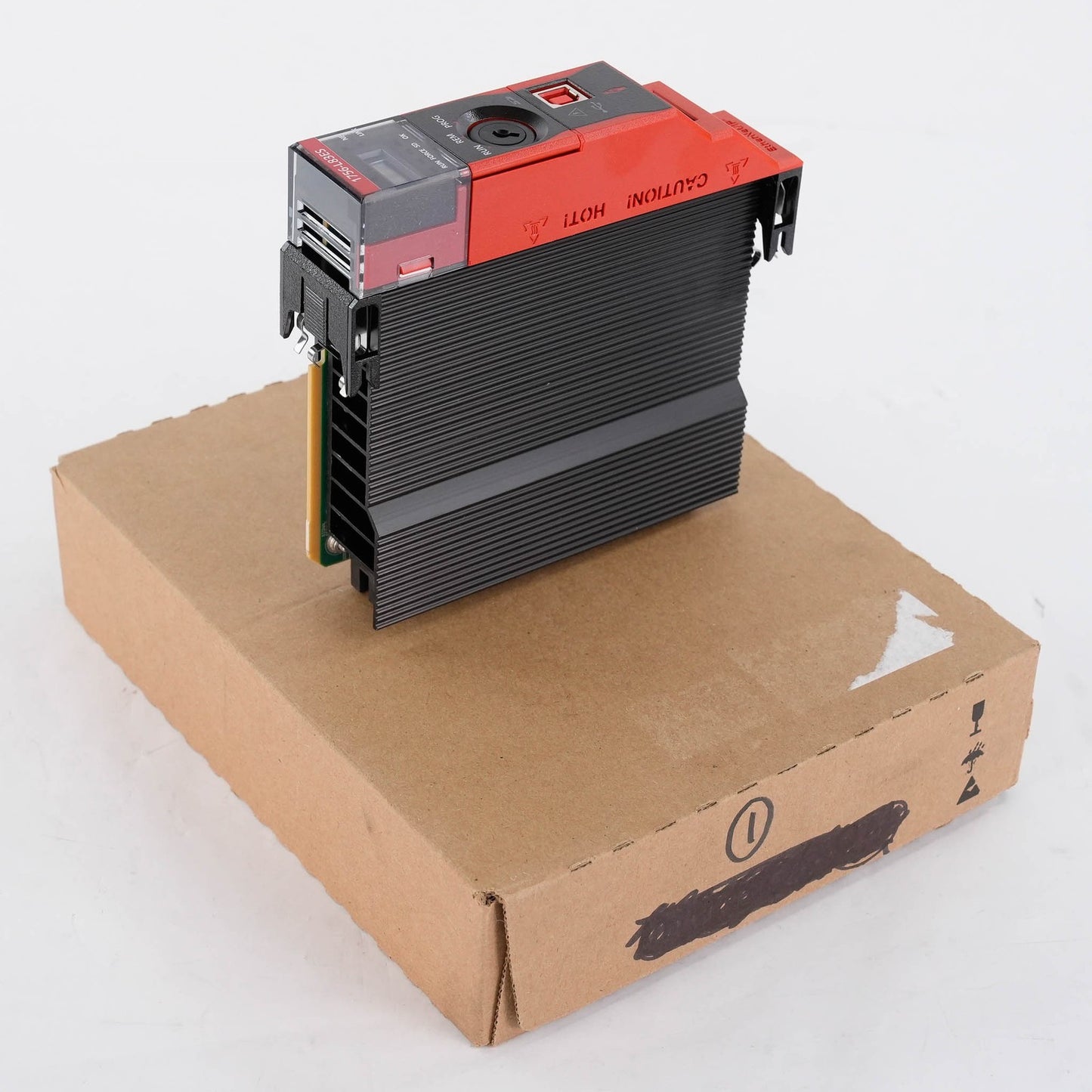 Allen Bradley 1756-L83ES Ser B GuardLogix 5580 Safety Controller(retake pictures