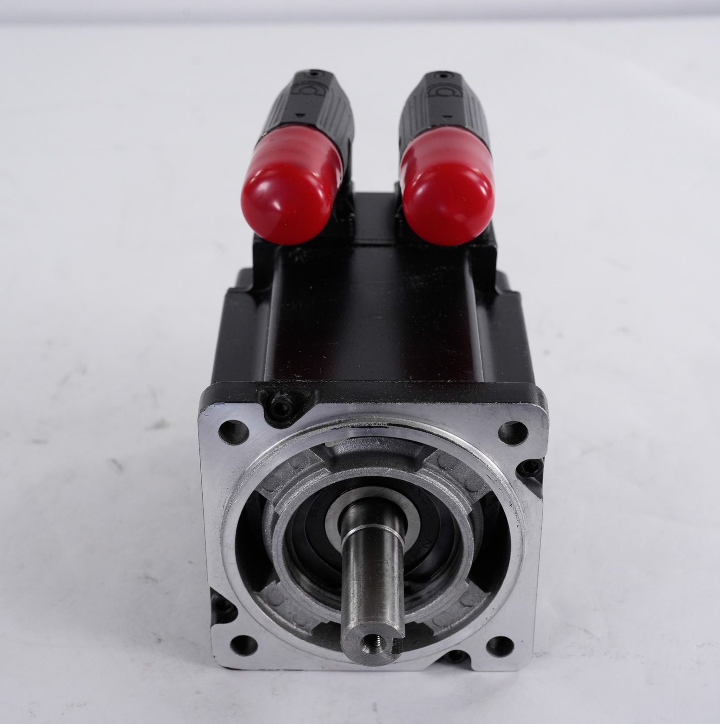 Allen Bradley MPL-B310P-MK72AA /A Brushless Kinetix Inverter Duty AC Motor