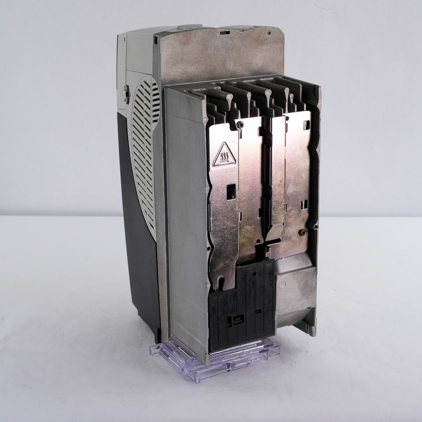 Emerson SP2202 O/P 0-240V Unidrive SP 50-60Hz 3-Ph 17/22A Ac Drive + Warranty