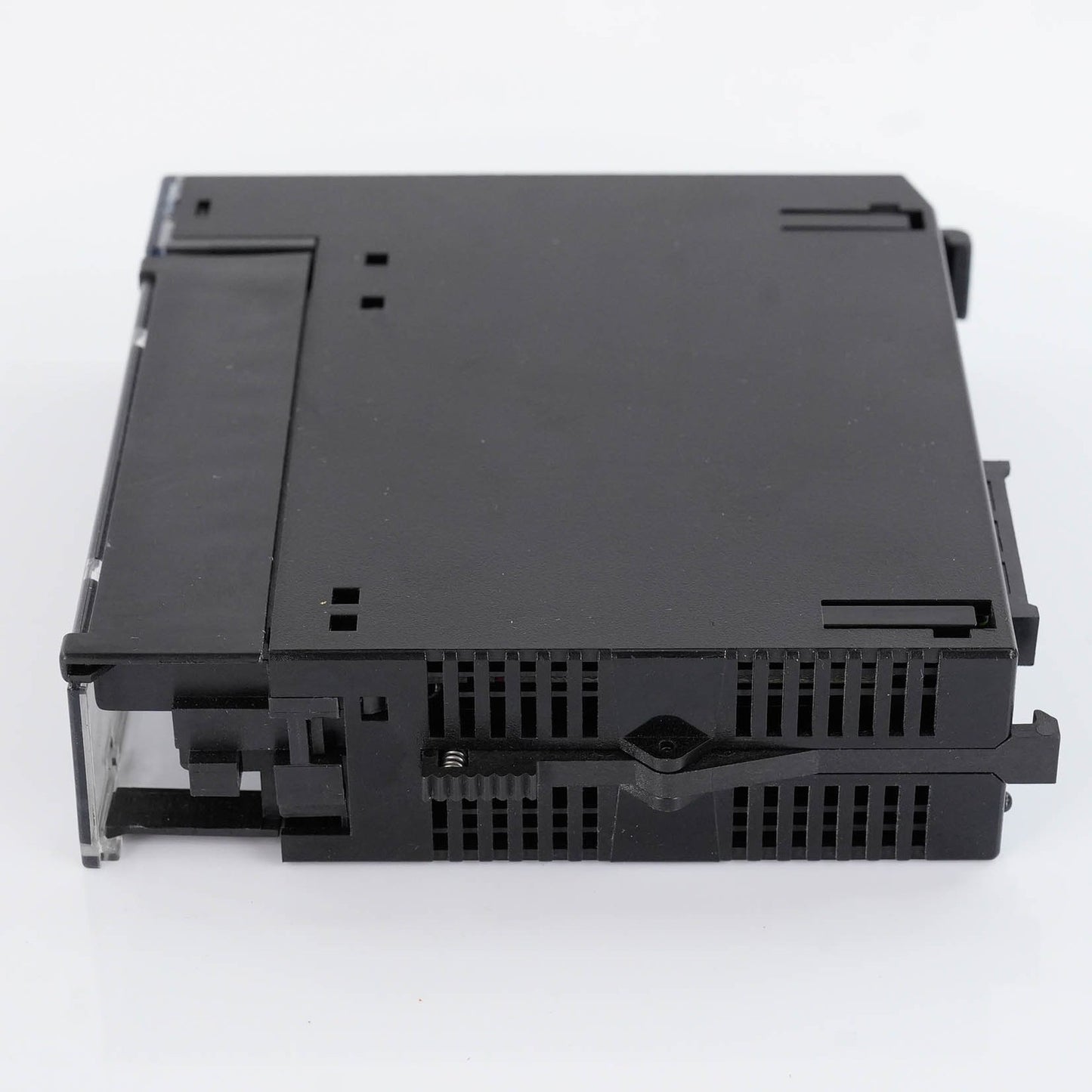 GE FANUC IC693MDL240E Series 90-30 120 VAC Input Module 16 Point
