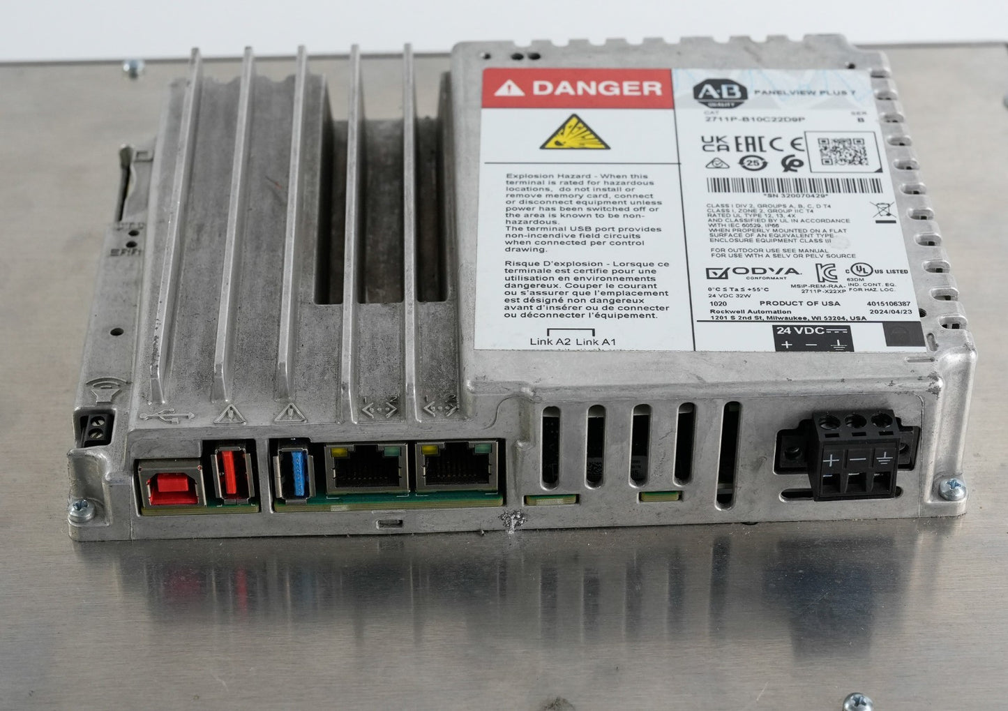 Allen Bradley 2711P-B10C22D9P /B PanelView Plus 7 Terminal 2711PB10C22D9P SER B