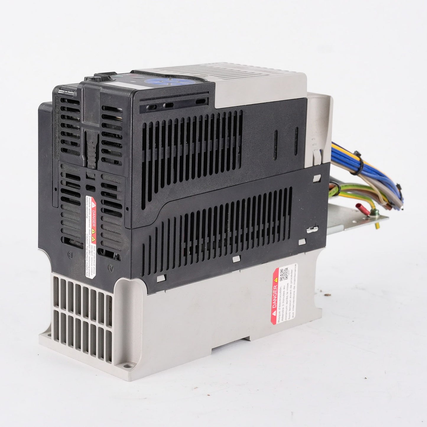 Allen Bradley 25B-D010N114 /A PowerFlex 525 AC Drive 480V 3-Ph 5HP 25BD010N114
