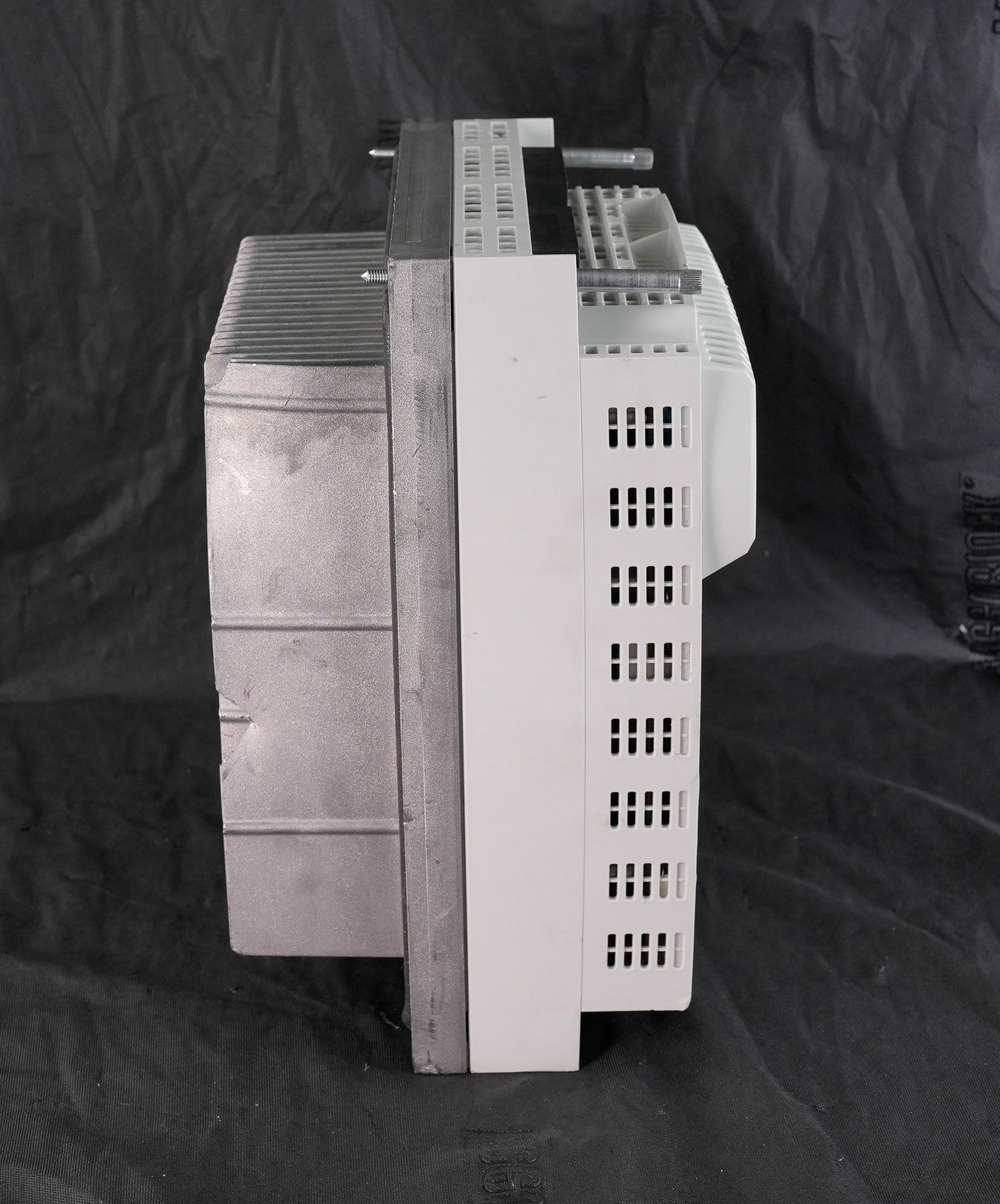 KUKA KPP 600-20-1x64 ECMAP1D3704BE531 Servo Drive KPP600-20-1x64 Refurbished