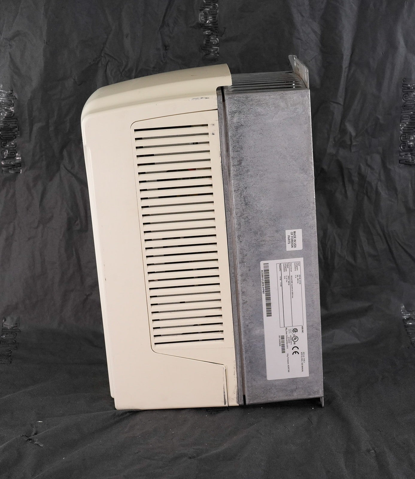 ABB ACS800-U1-0016-5+P901 Variable Frequency Drive 3-Phase ACS800U100165P901