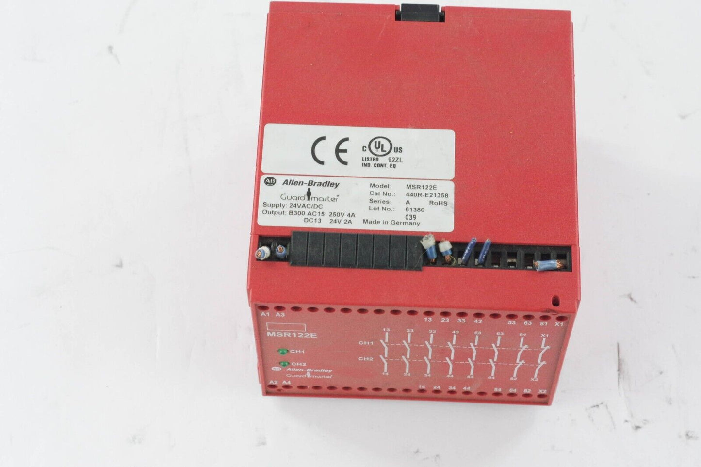 ALLEN-BRADLEY 440R-E21358 SER A SAFETY RELAY MSR122E