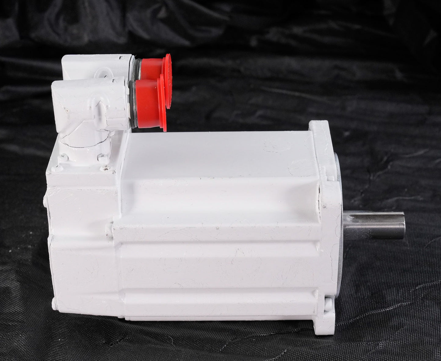 Allen Bradley MPF-A320P-SJ22AA /A Servo Motor 5000RPM 1.3kW MPFA320PSJ22AA